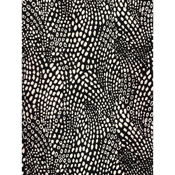 Ann Taylor Black and White Geometric Print Stretch Knit Pencil Skirt Size 14 - Picture 6 of 11